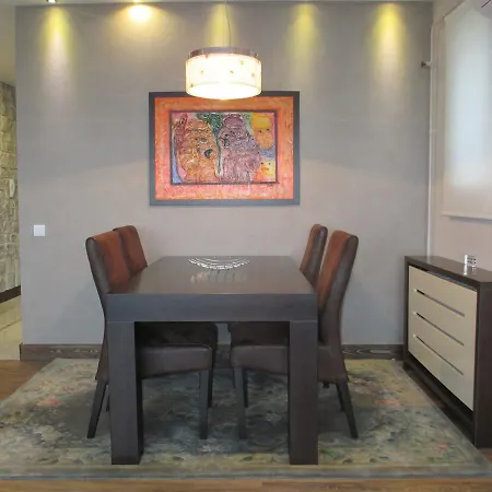 Apartment Genex *